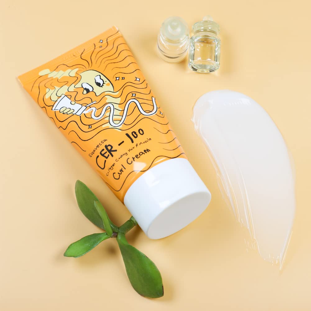 Texture close-up highlighting lightweight feel of CER-100 Cream.