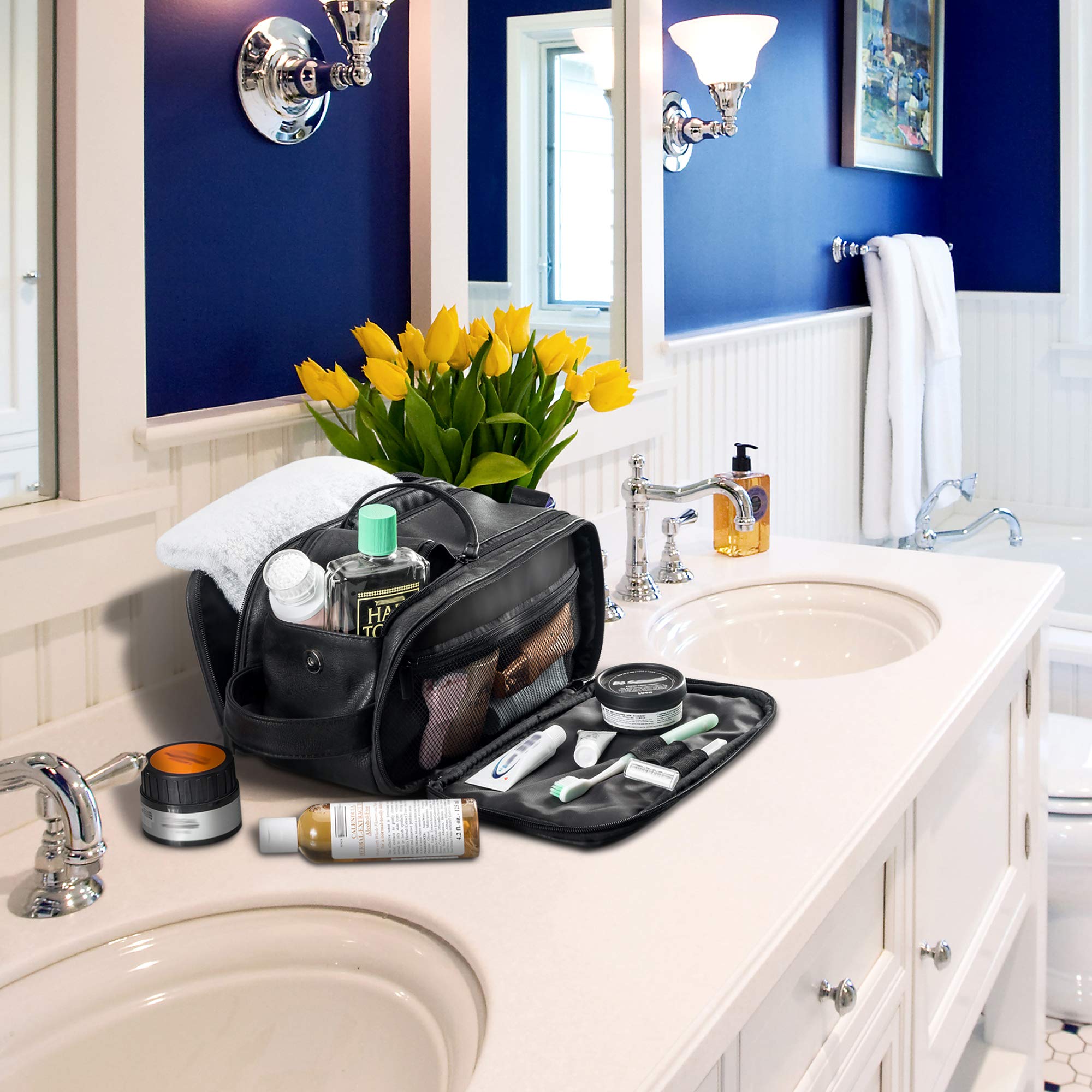 Elviros Toiletry Bag durable zipper and seams designed for long-lasting use.