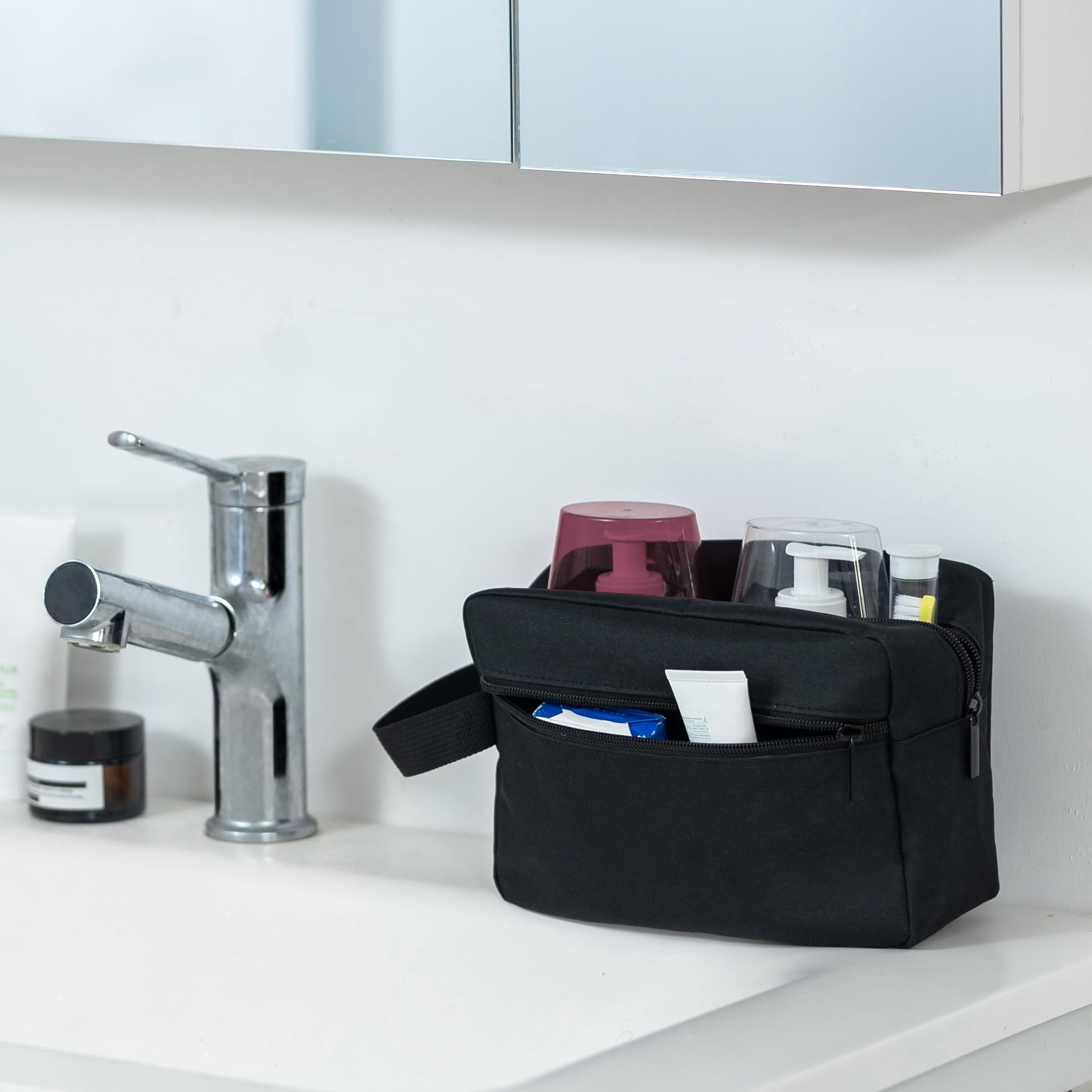 Elviros reinforced stitching supports up to 26.4 lbs for daily travel.