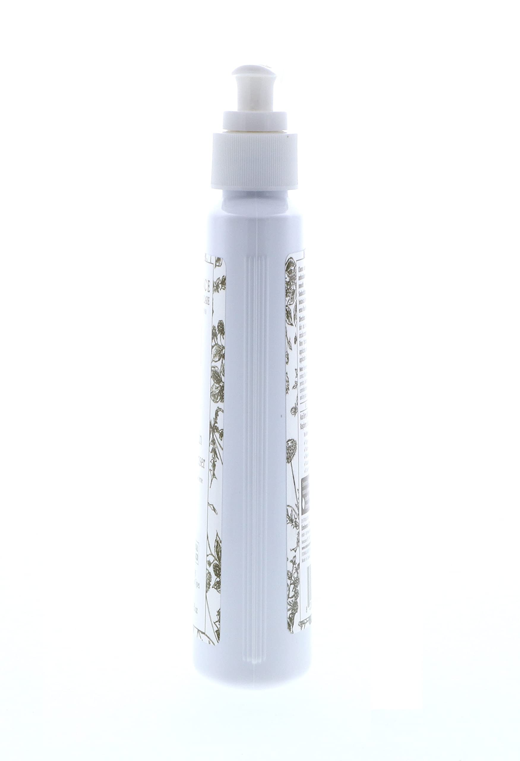 Eminence Acai berries closeup—botanicals for supporting balanced skin.
