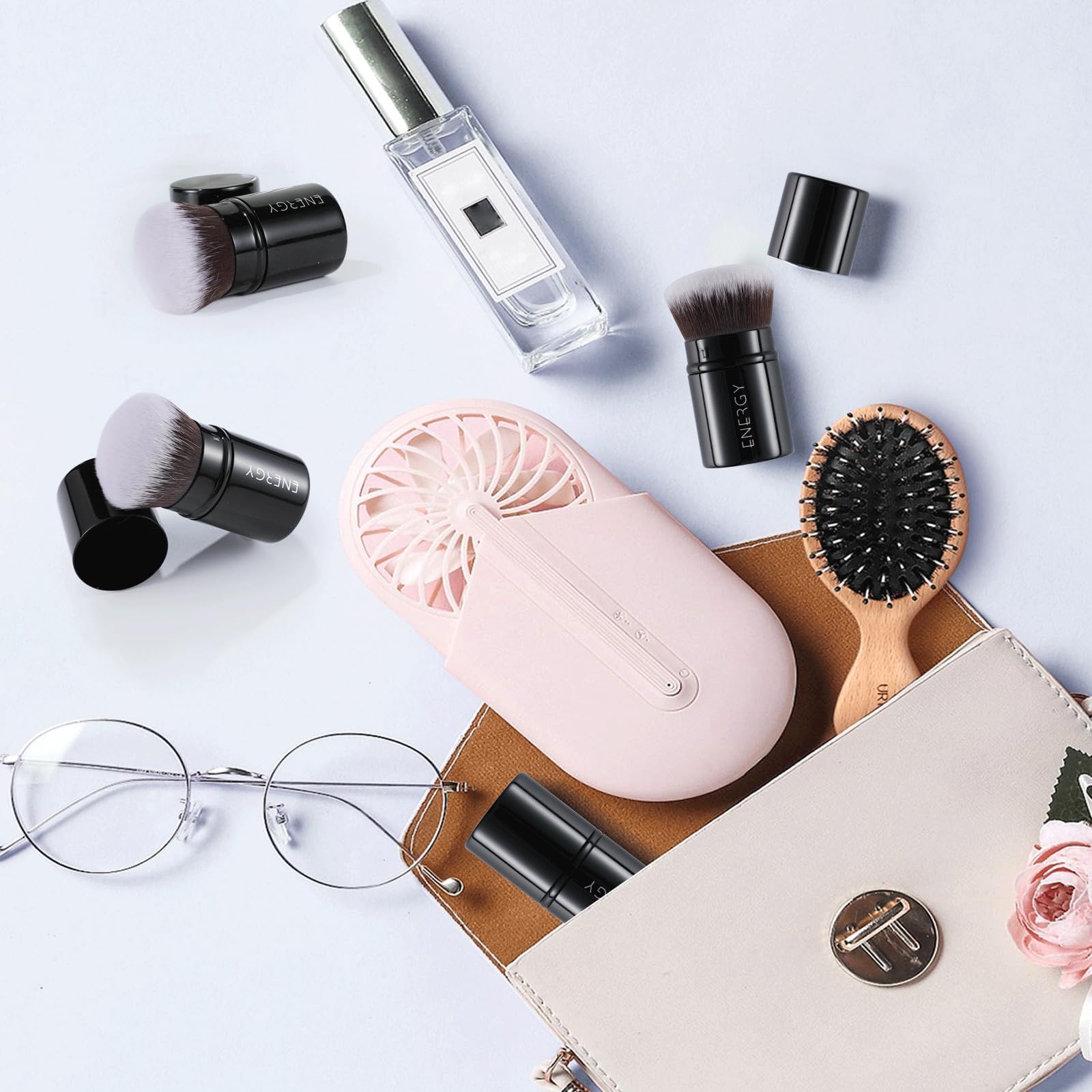 ENERGY Kabuki Brush no shedding feature supports tidy makeup routines.