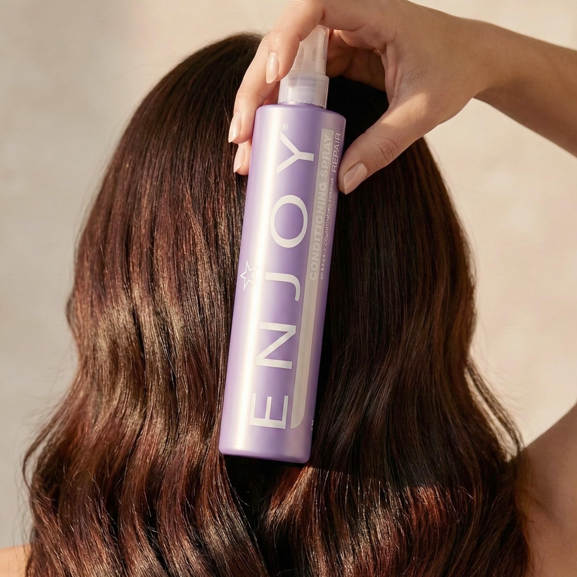 Enjoy Conditioning Spray silky hair finish with light conditioning