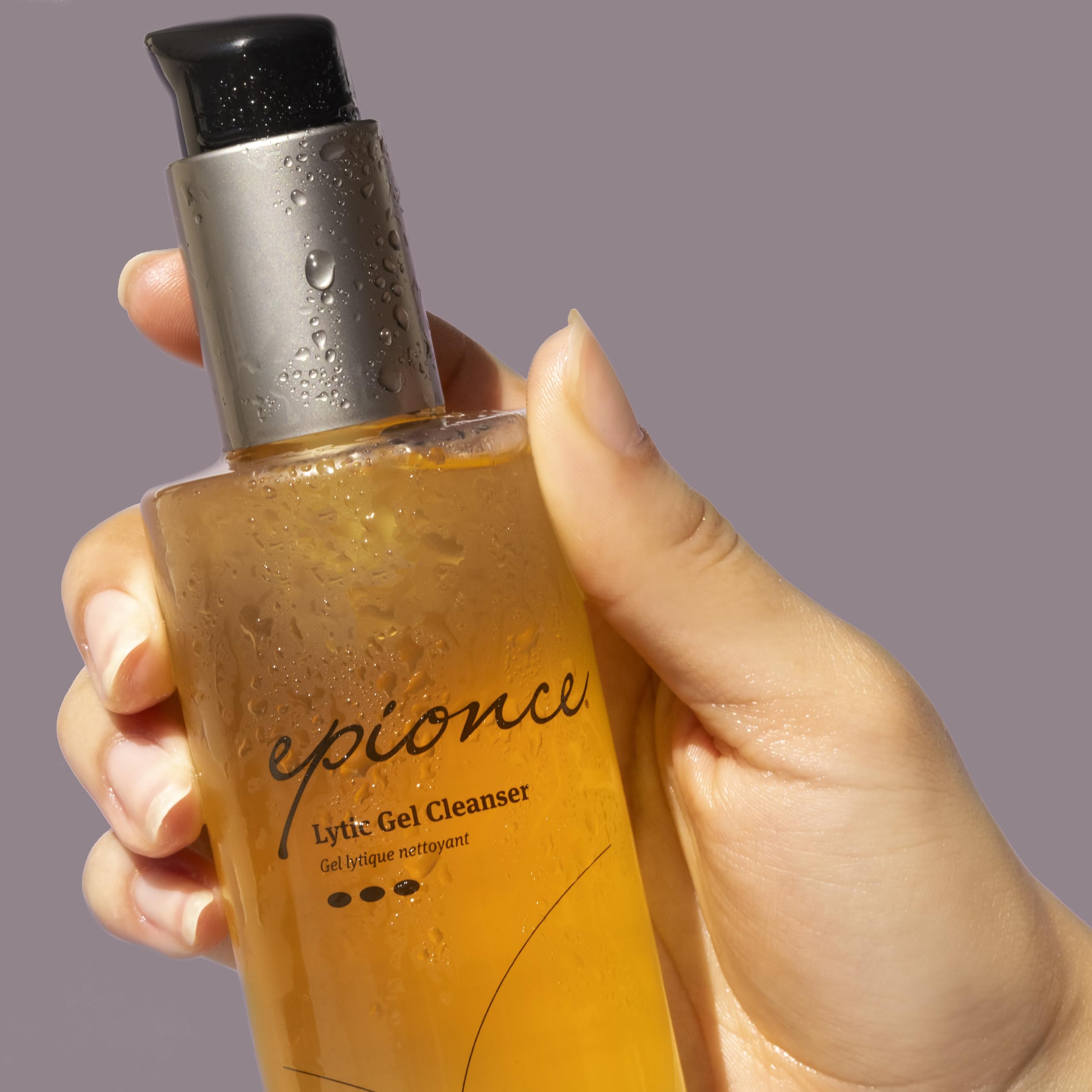 Fragrance-free formula of Epionce Lytic Gel Cleanser suitable for sensitive skin