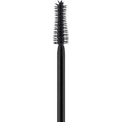 Essence Call Me Queen: longitud dramática para pestañas visibles.