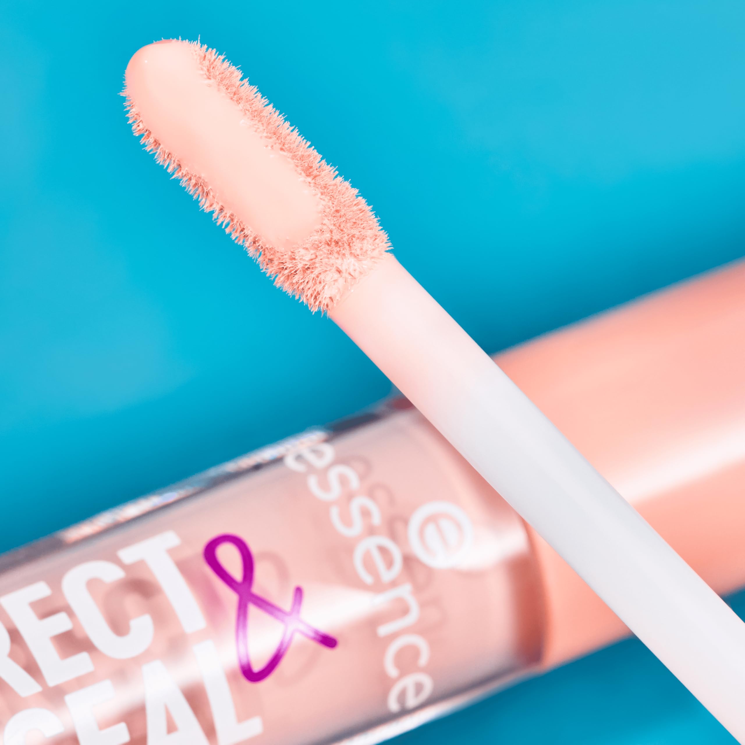 aloe-infused essence Correct & Conceal detail for gentle hydration