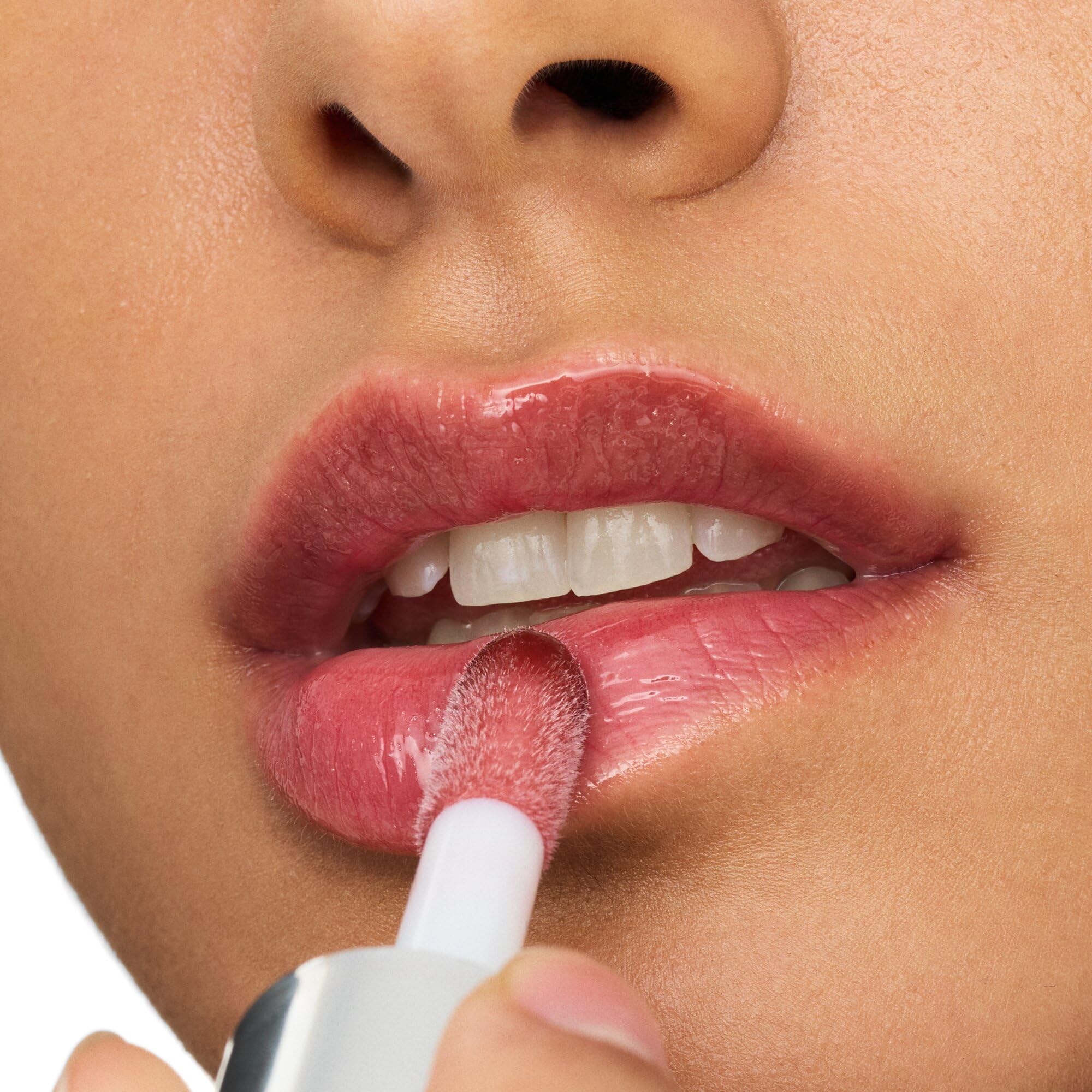 essence Hydra Kiss Lip Oil vegan-cruelty-free formula respects animals and skin
