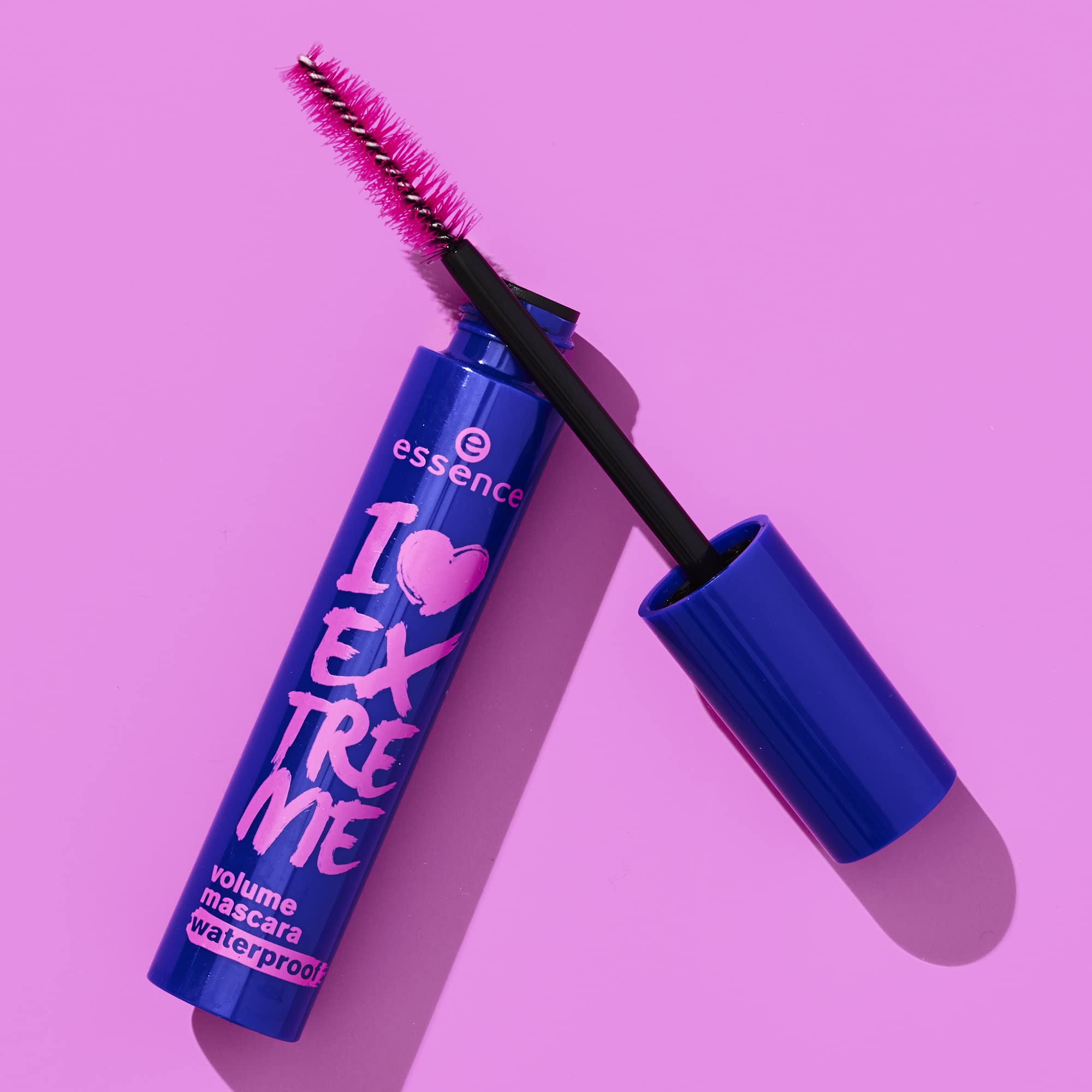 essence I Love Extreme Volume Mascara Waterproof fragrance-free formula highlights