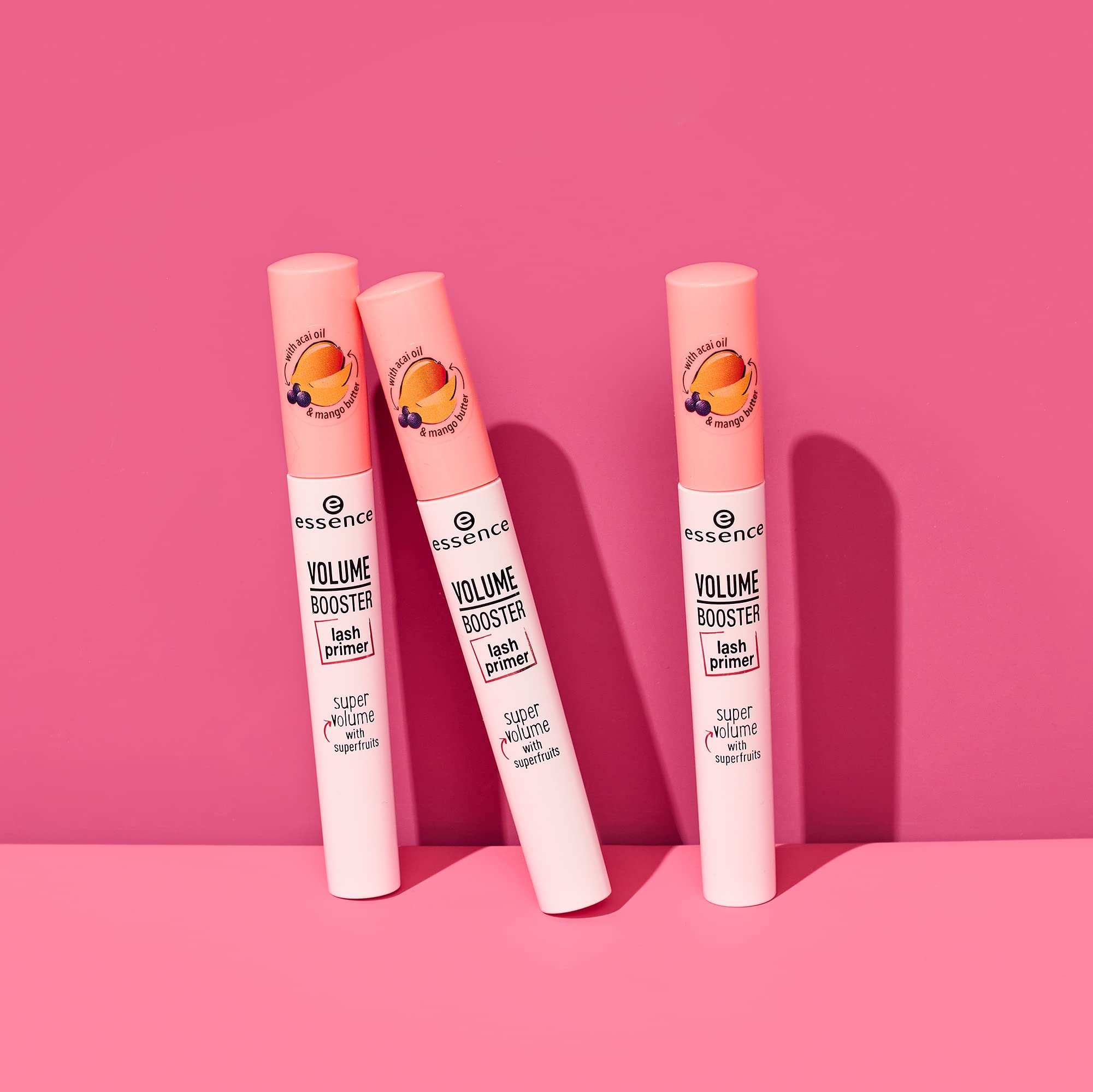 Essence lash-primer paired with mascara for voluminous lashes
