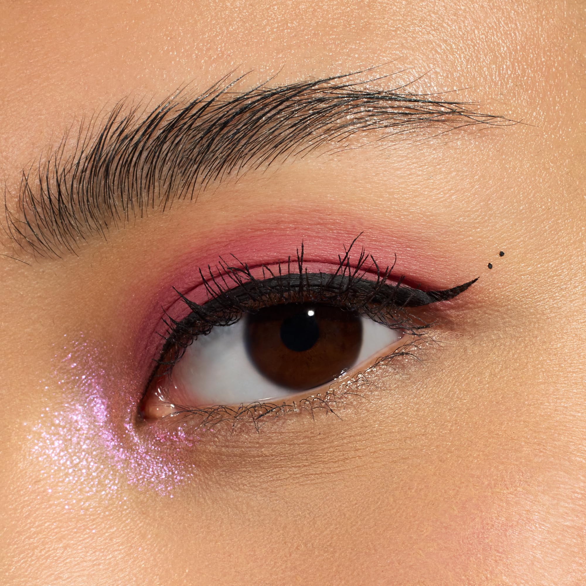 Essence Lash Princess Liquid Liner matte finish swatch highlighting modern definition.