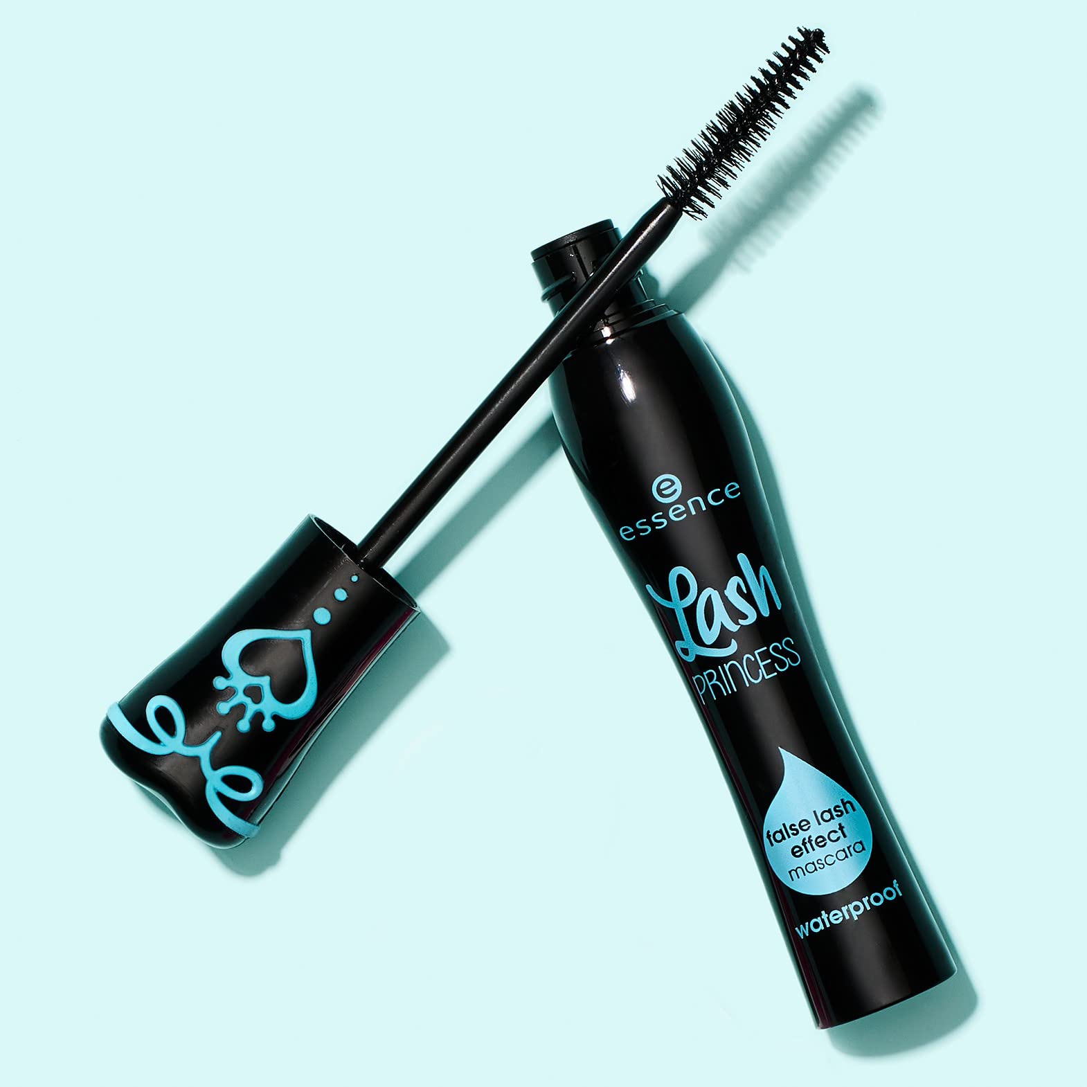 essence Lash Princess Mascara se retira fácilmente con desmaquillante suave
