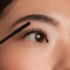 Essence Lash Princess Slim Brush long-curl result with lifted lashes.