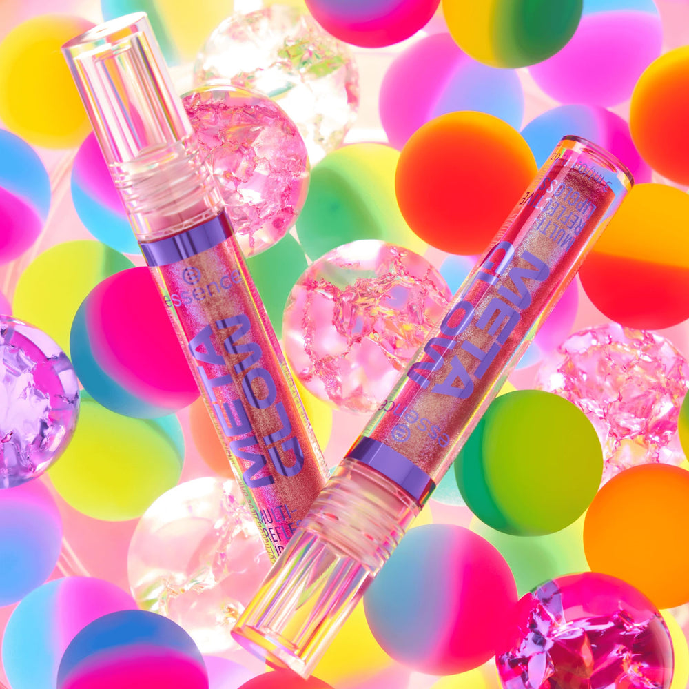 essence Meta Glow puede usarse solo o sobre labial existente rosa visión