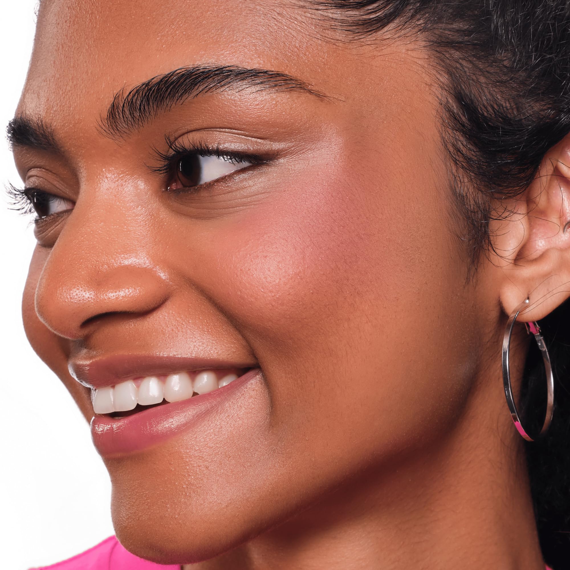 essence Soft Touch Bouncy Blush long-wear formulation stays vibrant.