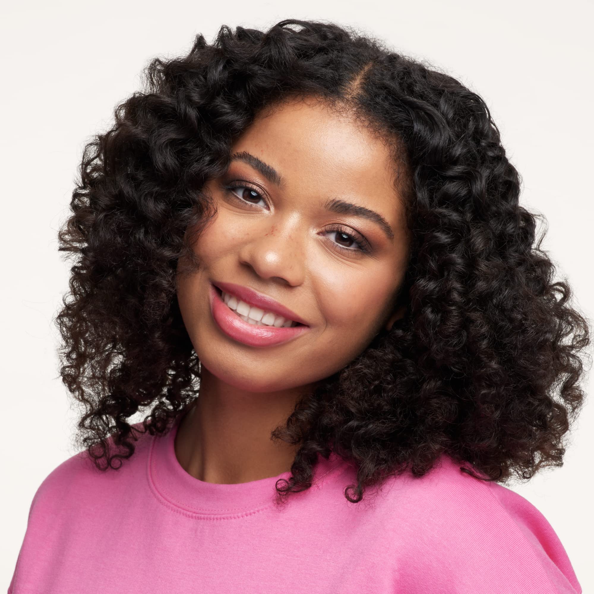 essence Stay & Play Gel Eyeliner wand closeup emphasizes smooth application for winged looks.