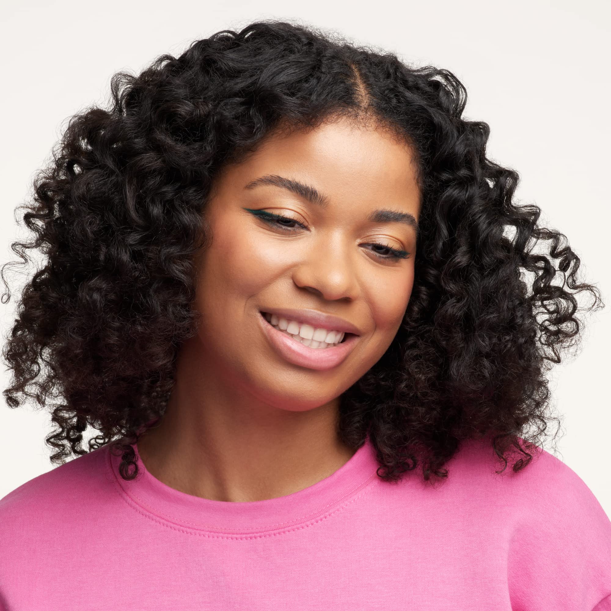 essence Stay & Play Gel Eyeliner vegan cruelty-free status highlighted for ethical beauty.