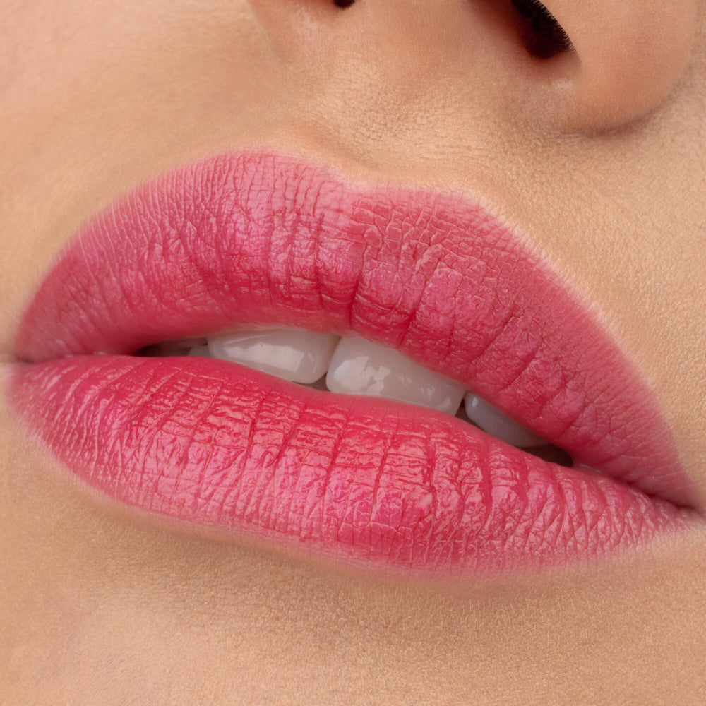 Essence What a Tint 2-in-1 lip-cheek tint in use.