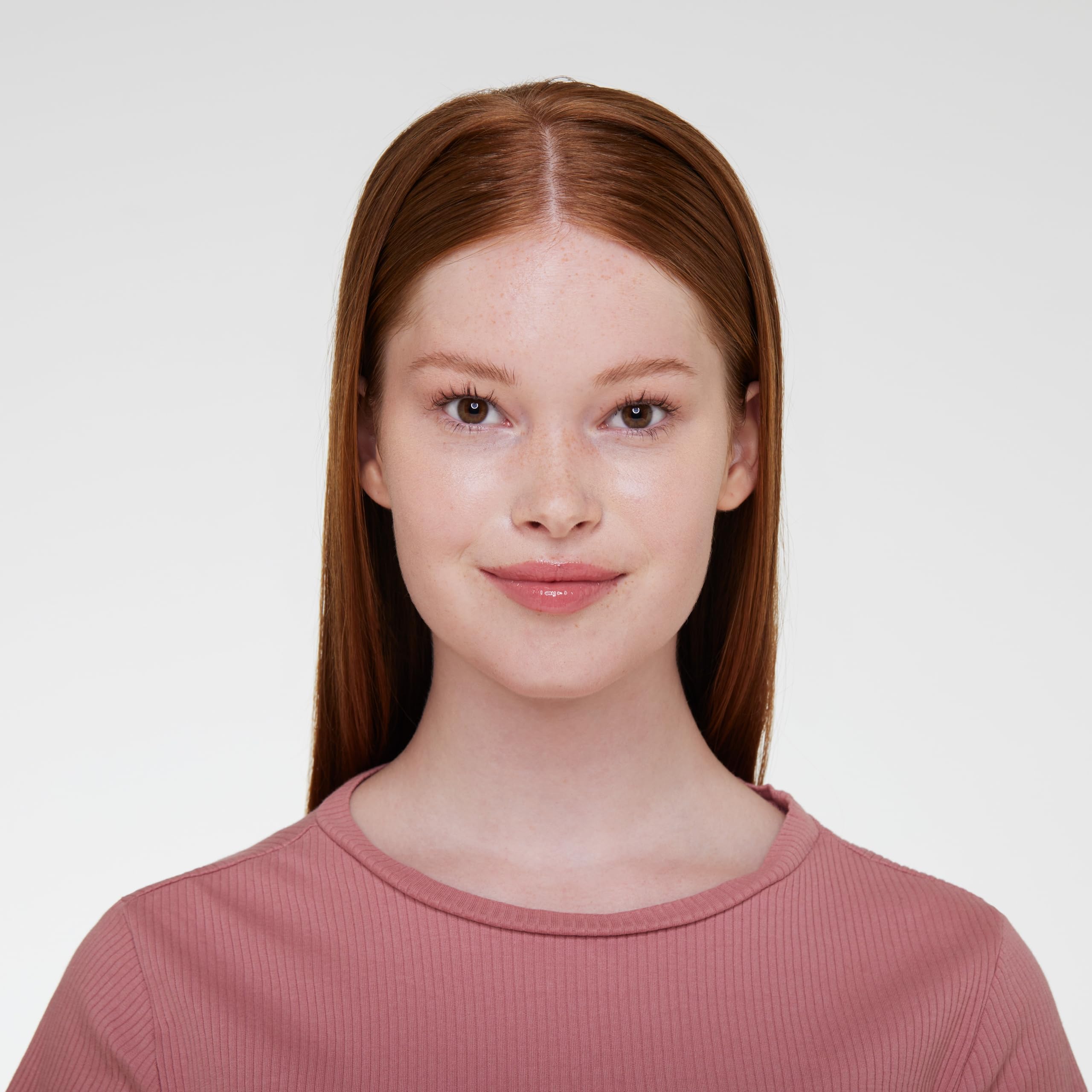 essence What the Fake gloss nourishes lips with HA and vitamin E for moisture.