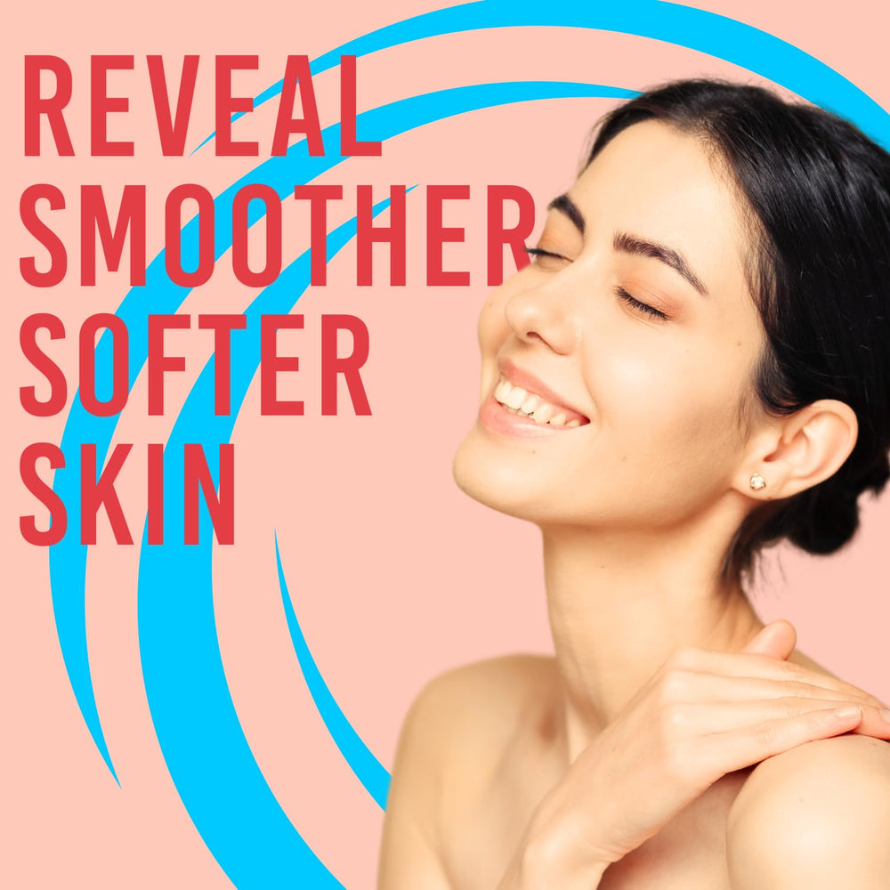 Aplicación en manos: Essentially KateS exfoliante suaviza piel mientras hidrata durante el masaje.