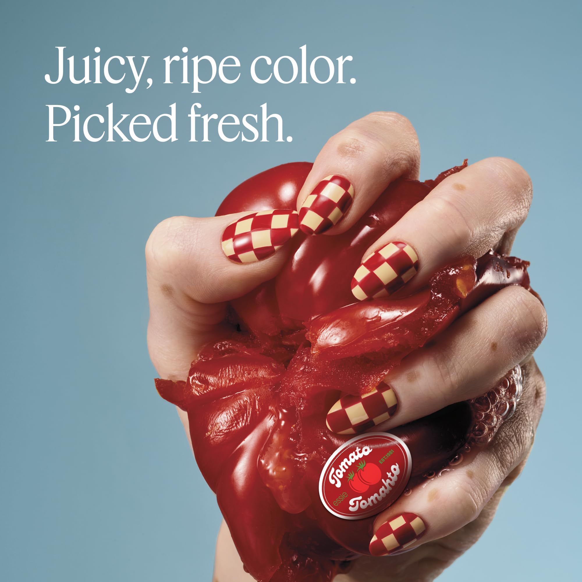 Muestra de color Berry Naughty para inspirar manicuras modernas en casa.
