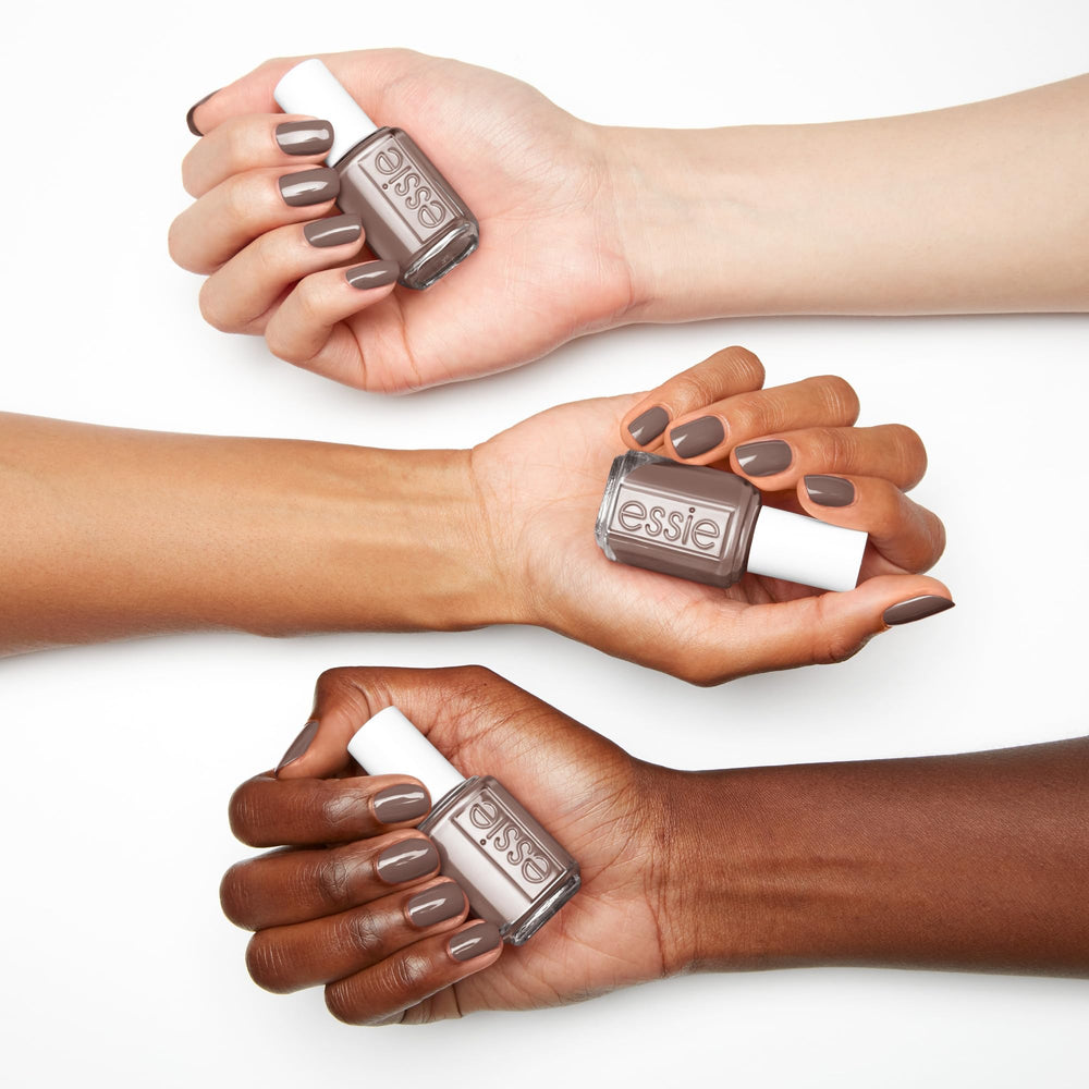 Essie Chinchilly gray swatches show creamy, even color on nails.