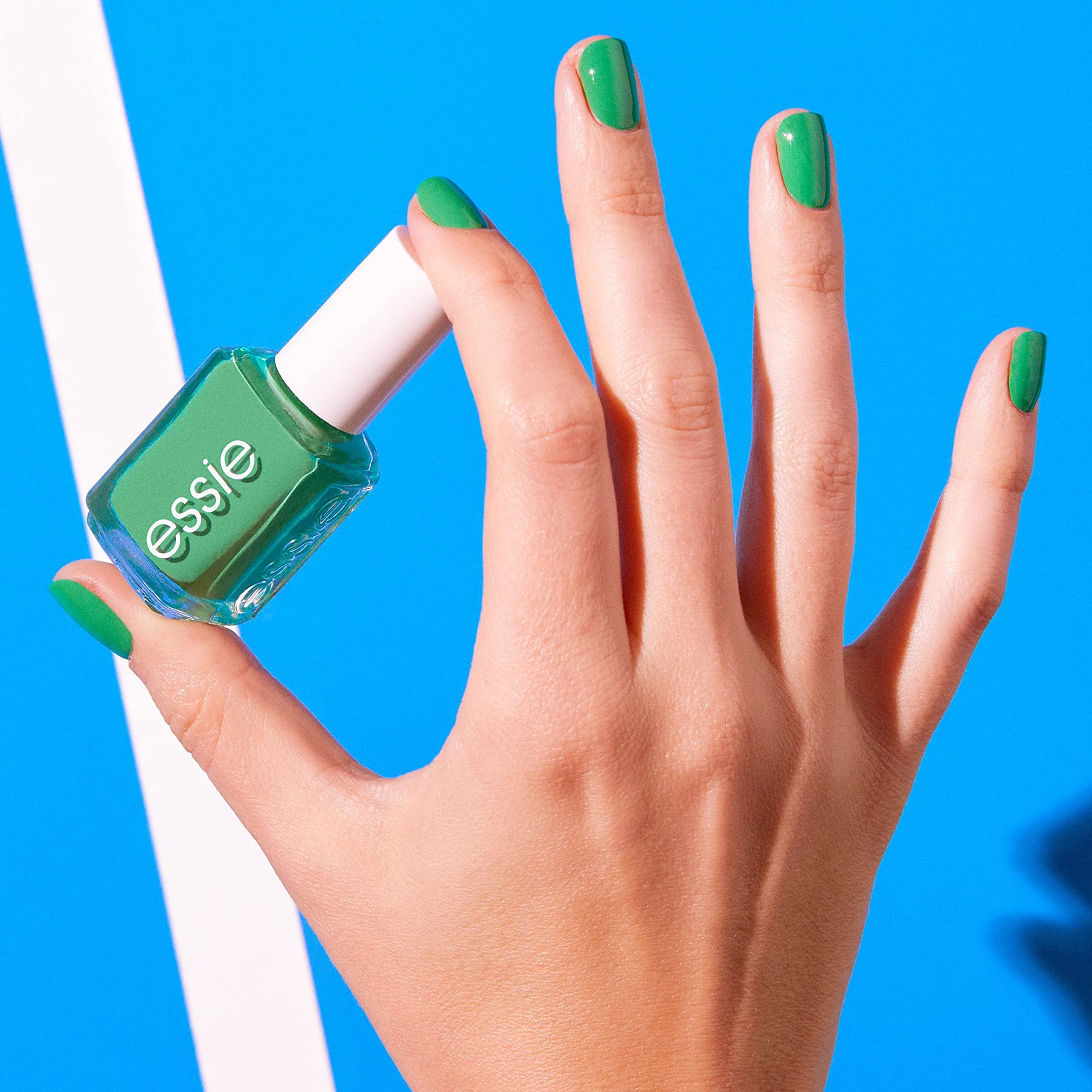 Close-up of the easy glide brush delivering smooth color