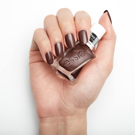 Essie Gel Couture, marrón pasas con subtonos morados y azules.