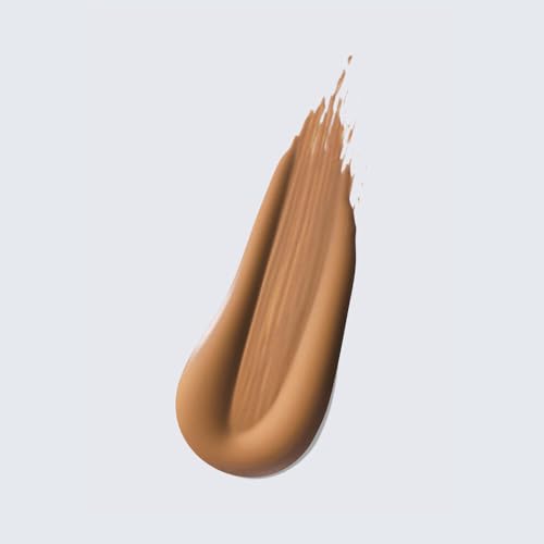 Estee Lauder Double Wear 24h matte finish swatch highlights oil control.