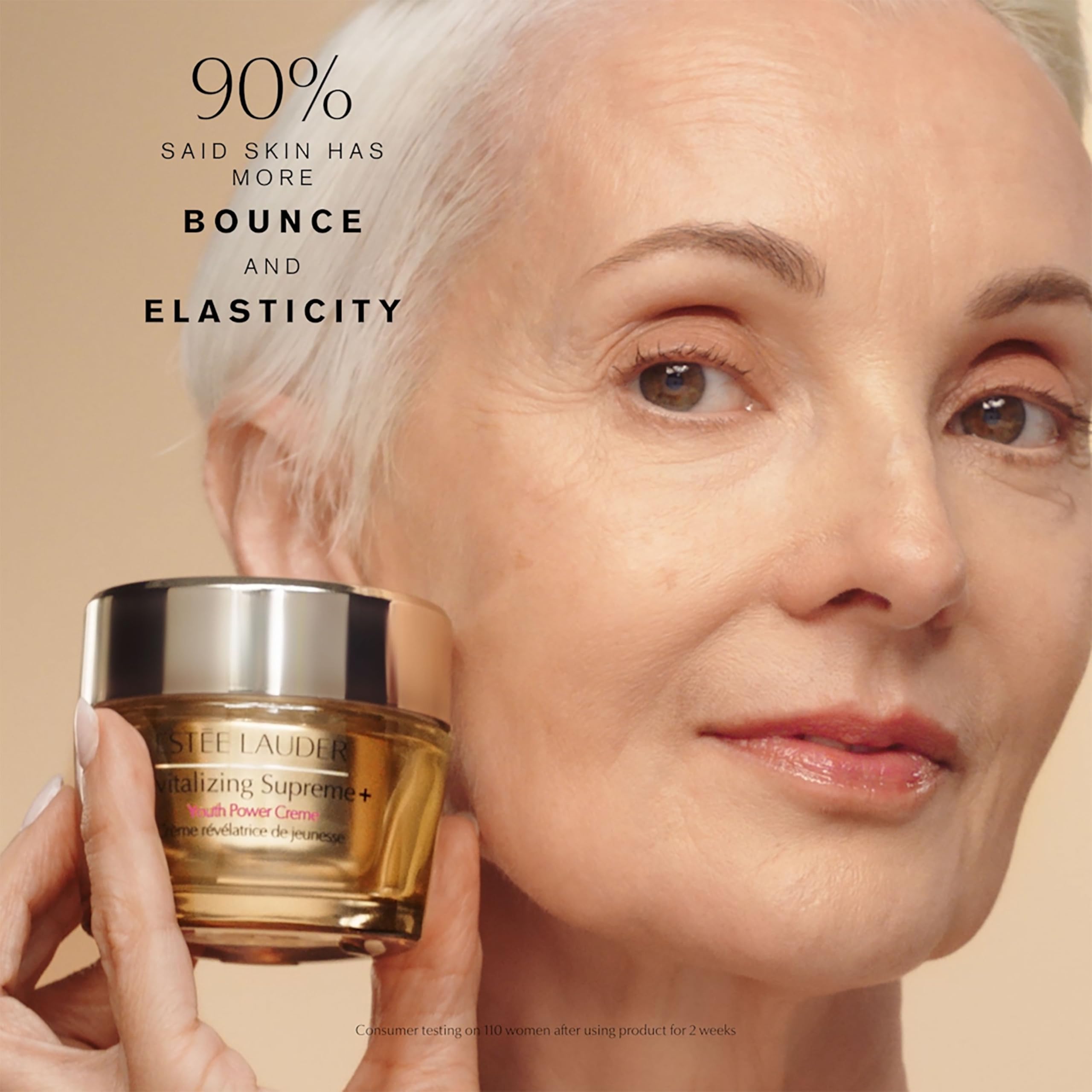 Estée Lauder texture close-up cream displaying smooth hydrating texture