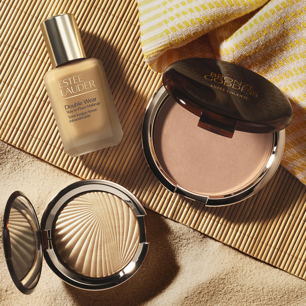 Swirled Bronze Goddess bronzer powder showing matte finish