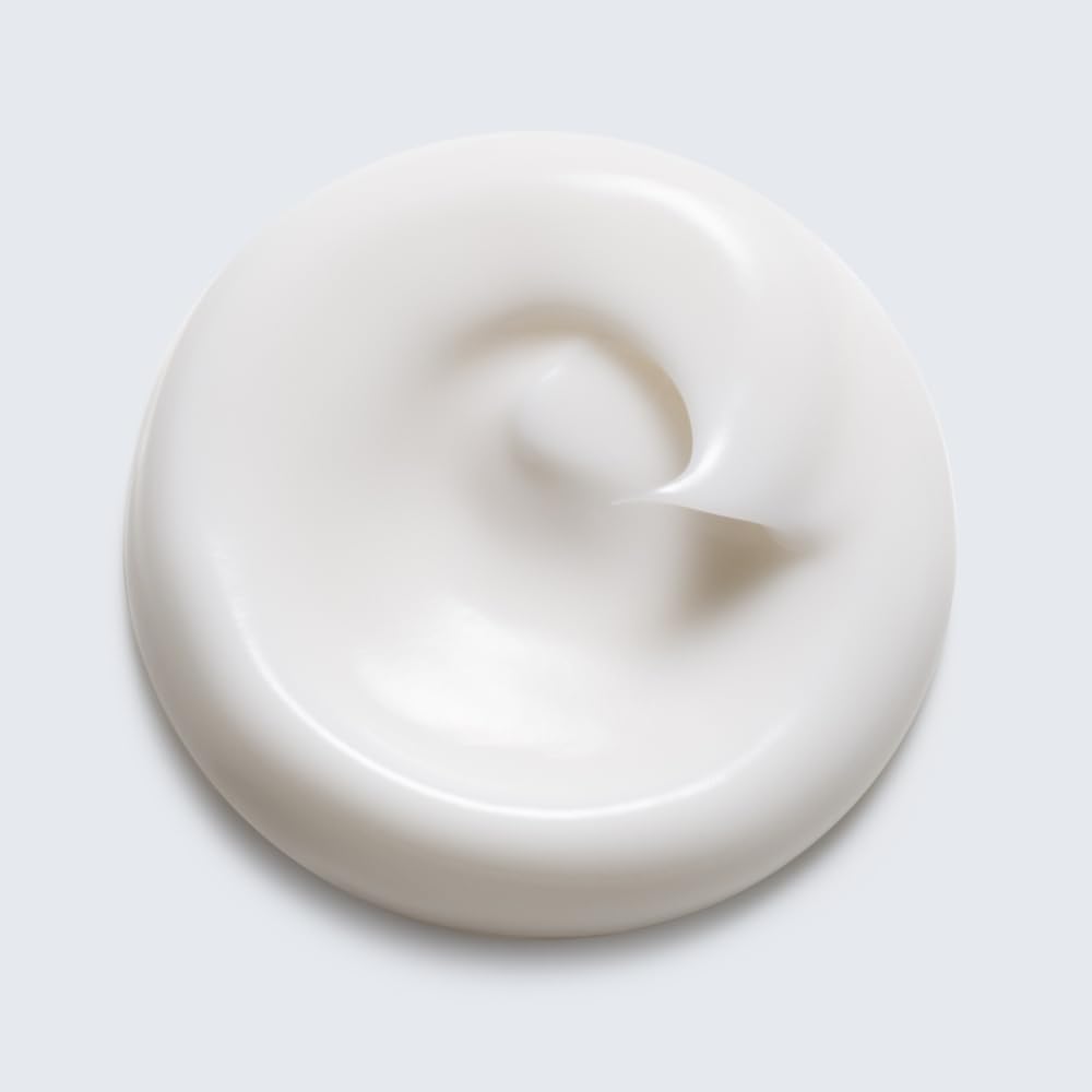 Estée Lauder Meadowfoam Seed Oil hydration highlights nourishing moisture.