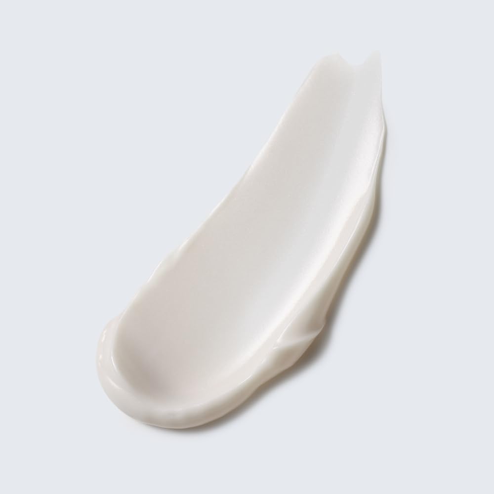 Moisturizing formula supports the moisture barrier with IR Defense technology