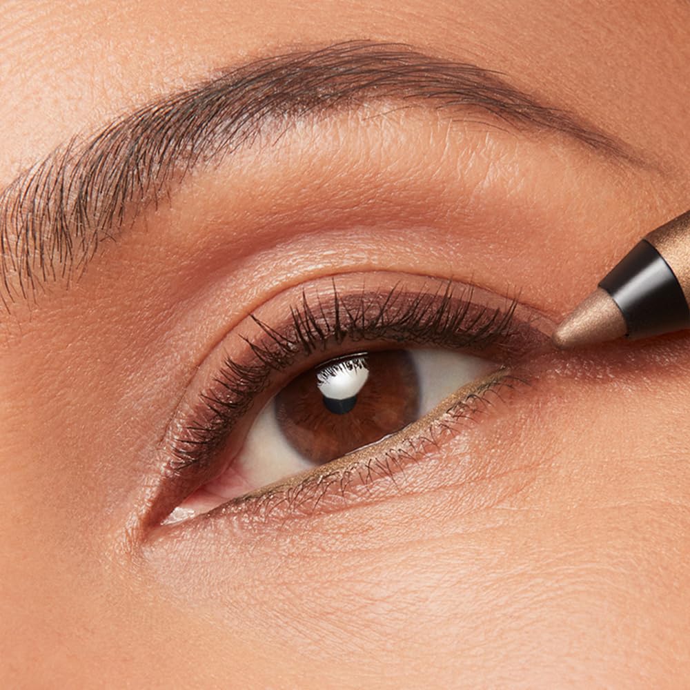 Estee Lauder Smoke & Brighten pencil sharpens easily for precise lines.