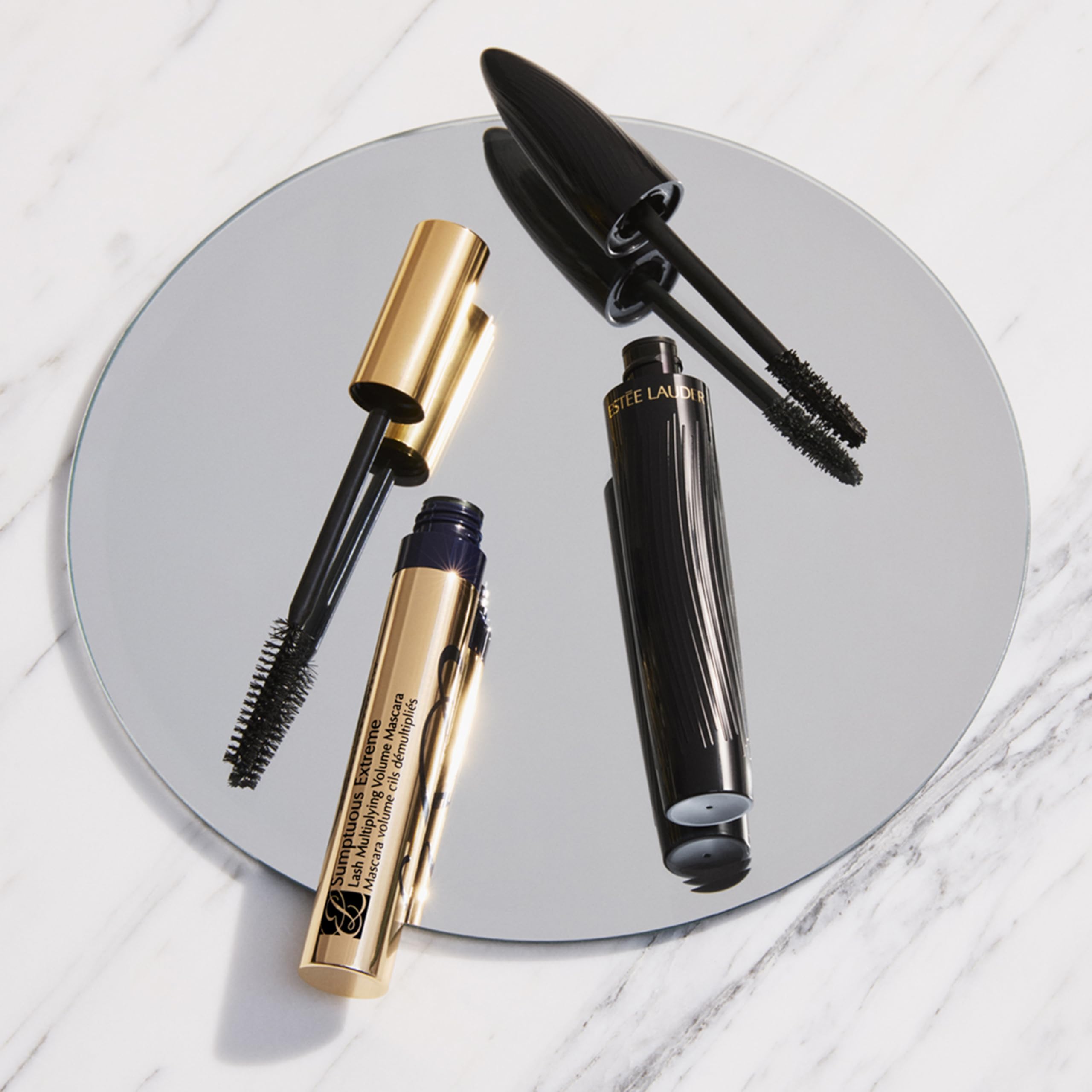 Efecto volumen de Estée Lauder Sumptuous Extreme en pestañas