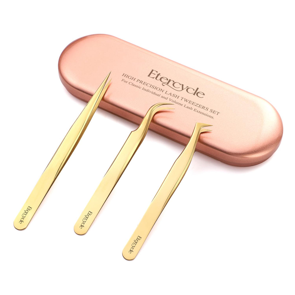 Etercycle tweezers in use during a lash application session