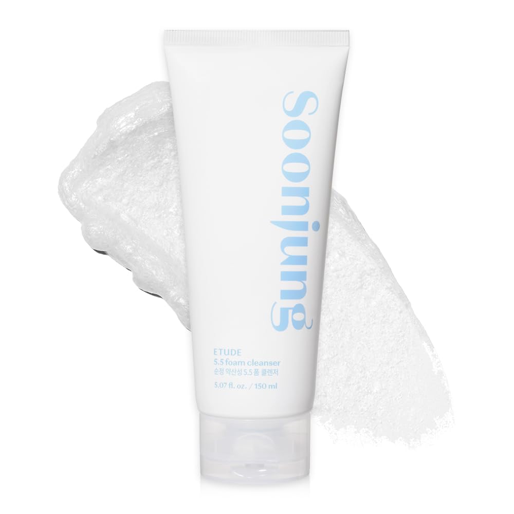 ETUDE SoonJung espumas suave para limpiar la piel sensible.