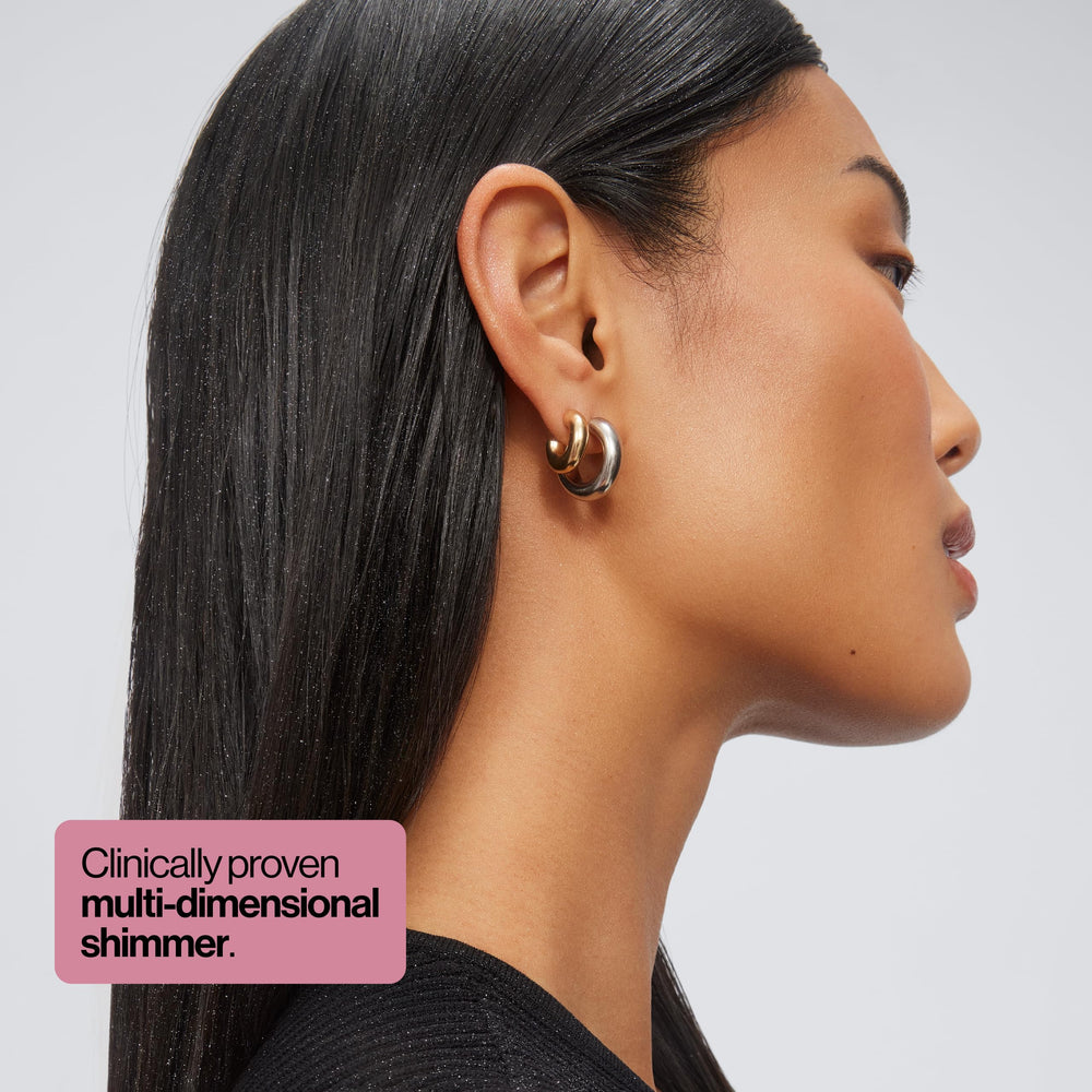 Eva NYC Kweeen, destellos multicolores para un toque festivo en piel y cabello.