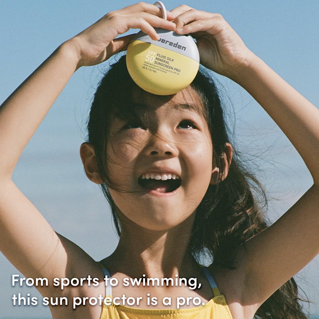 Coconut and glacial water ingredients highlighted in Evereden formula