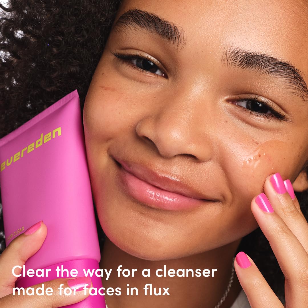 Evereden Steer Clear gel limpiador, uso diario recomendado para preadolescentes.