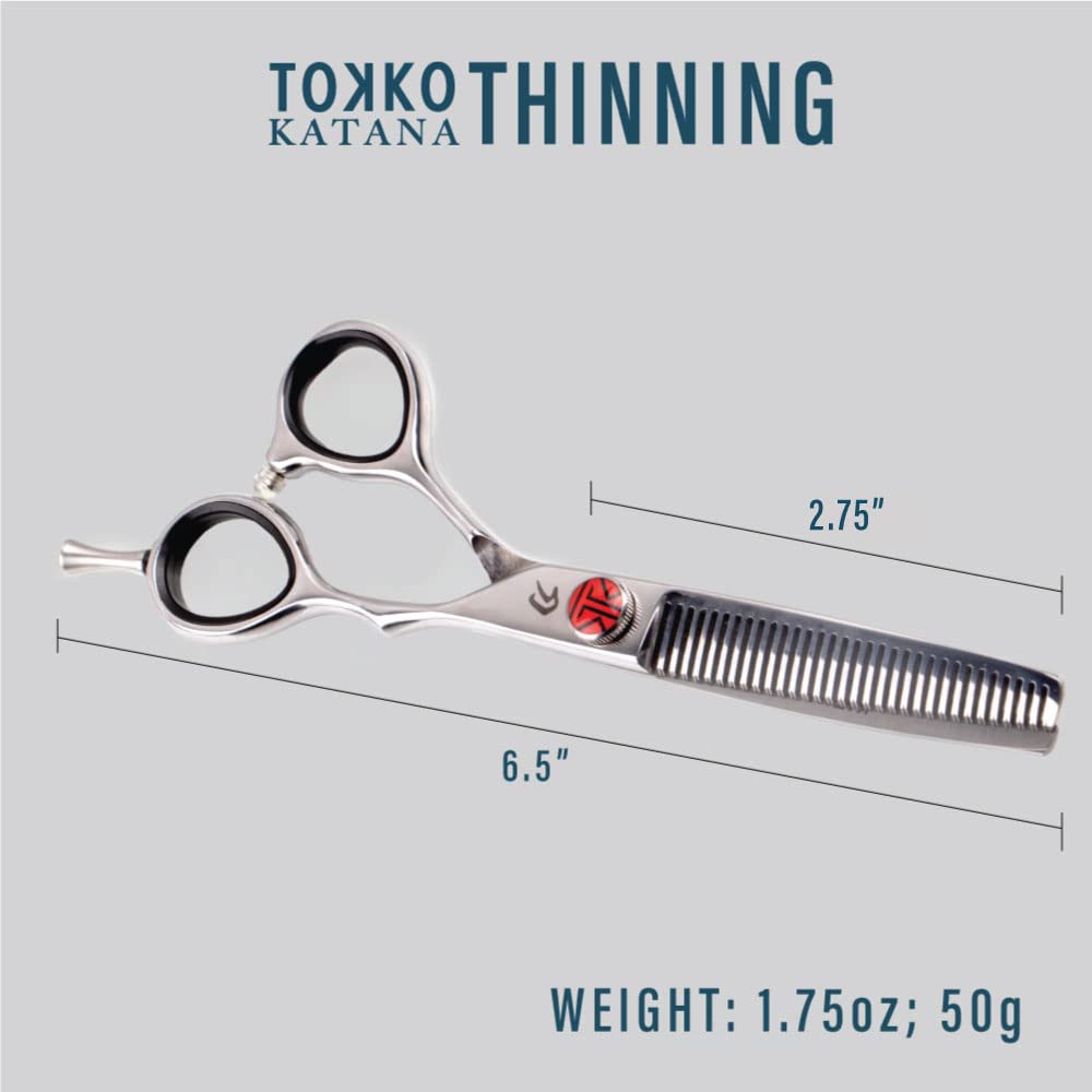 Everlong Katana Classic in-use barber cutting hair with control.