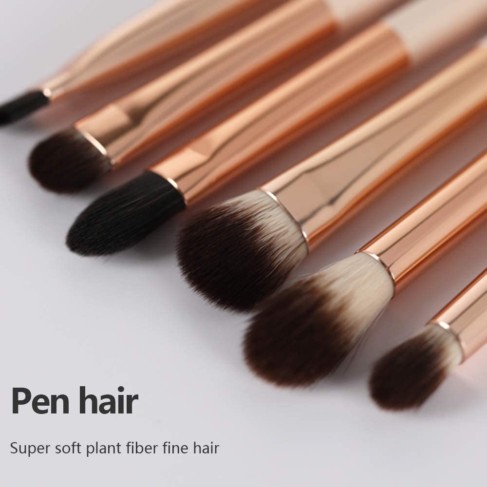 EVRCHGIEA travel-friendly set fits compact makeup bags.