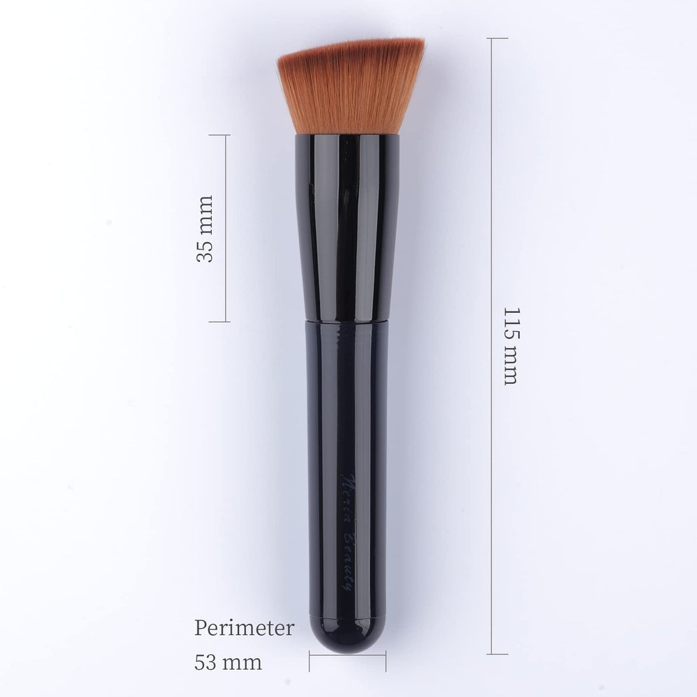 EVRCHGIEA ergonomic handle supports steady blending.