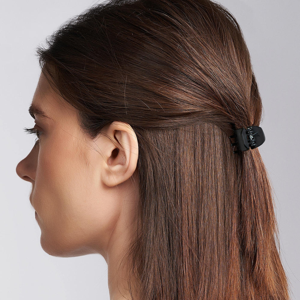 EXPRESSIONS styling sectioning clips support organized, efficient hair routines.