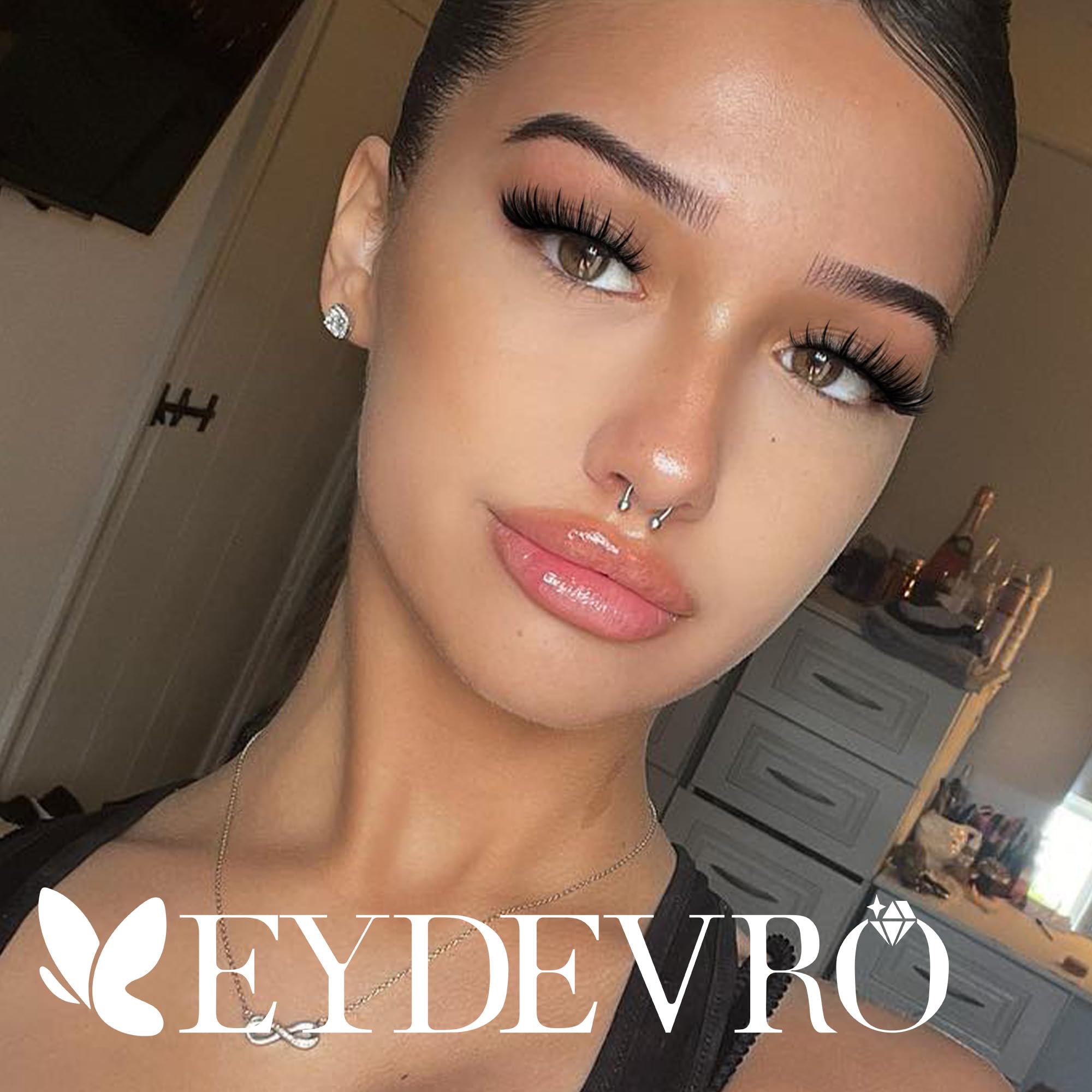 EYDEVRO soft faux mink lashes feel lightweight and comfortable.