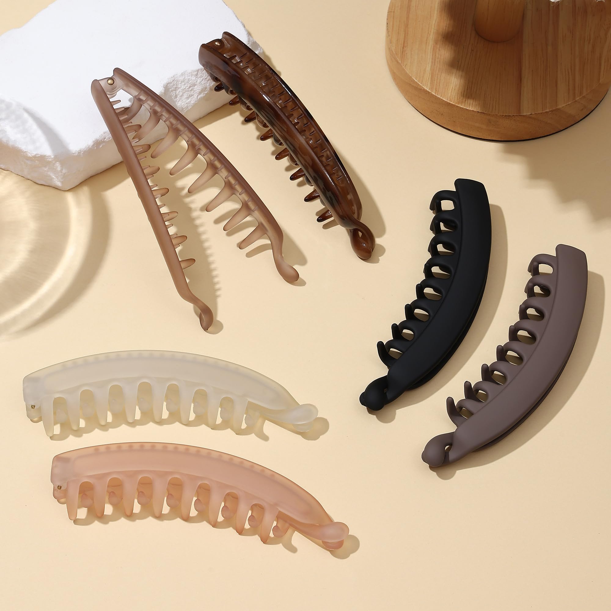 Eyegla clips banana coral: color sutil para looks femeninos