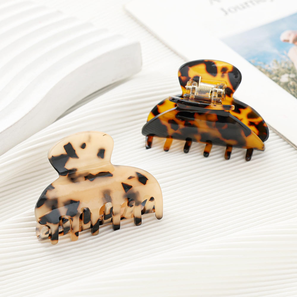 Eyegla small medium clip, secure hold for various hair types without slipping.