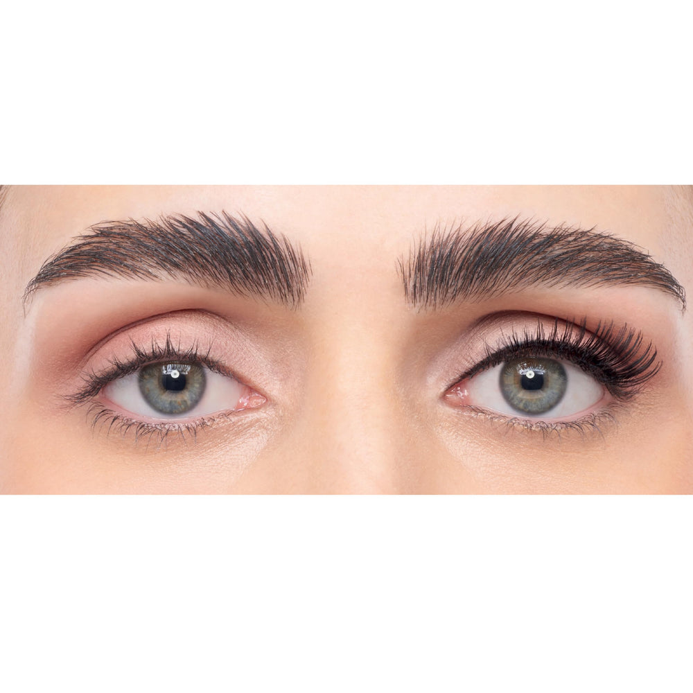 Eylure No.005 lashes with a sleek dark band for definition