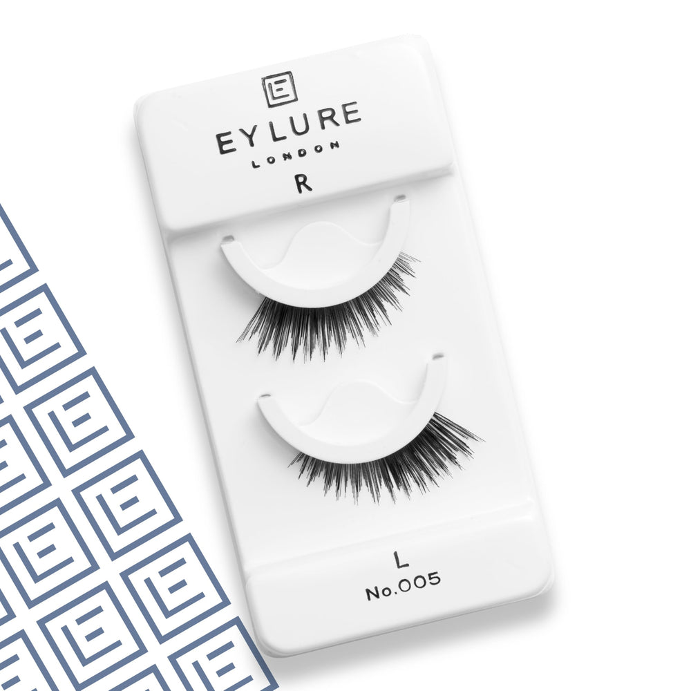 Eylure No.005 lashes on eye demonstrates quick, glue-free application