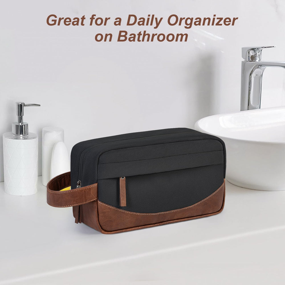 Ezday water-resistant fabric protects belongings from splashes.