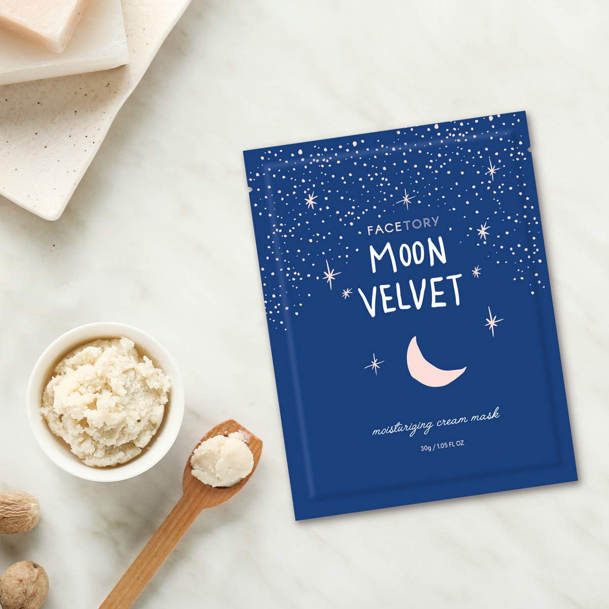 FACETORY Moon Velvet packaging on display for easy gifting