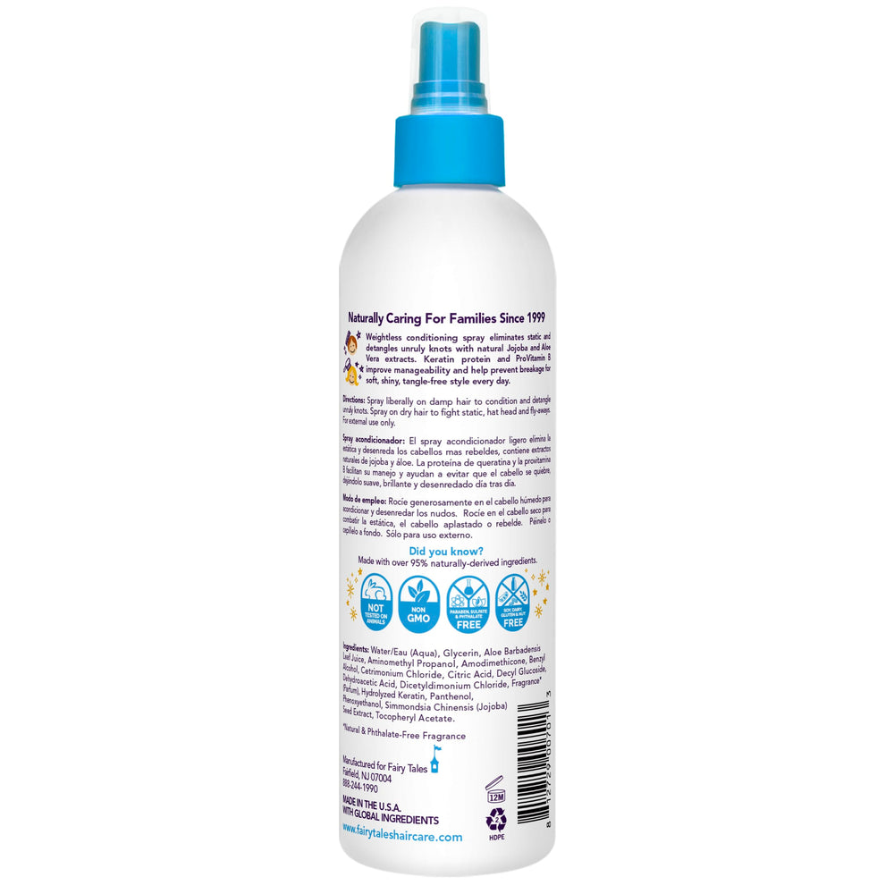 Aplicación fácil de Fairy Tales Tangle Tamer Spray para peinar a niños.